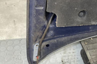 Capot TOYOTA YARIS 1