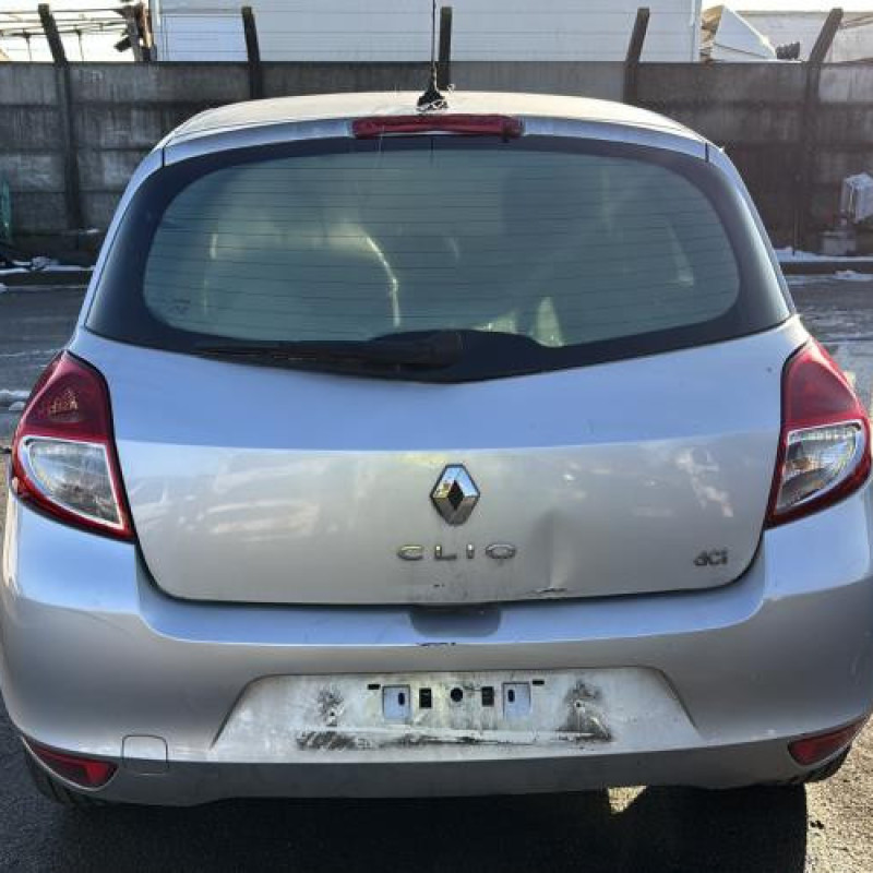 Moteur RENAULT CLIO 3 Photo n°9