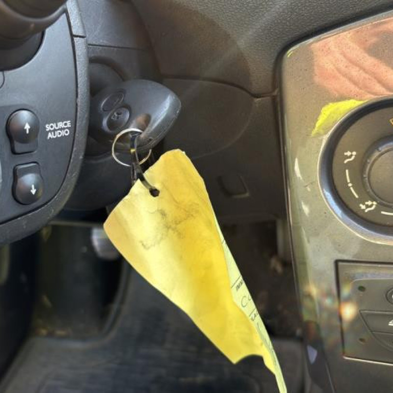 Moteur RENAULT CLIO 3 Photo n°19
