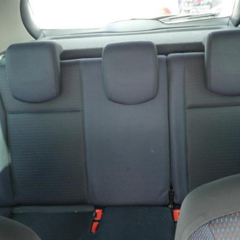 Feu arriere principal gauche (feux) RENAULT CLIO 3 Photo n°6
