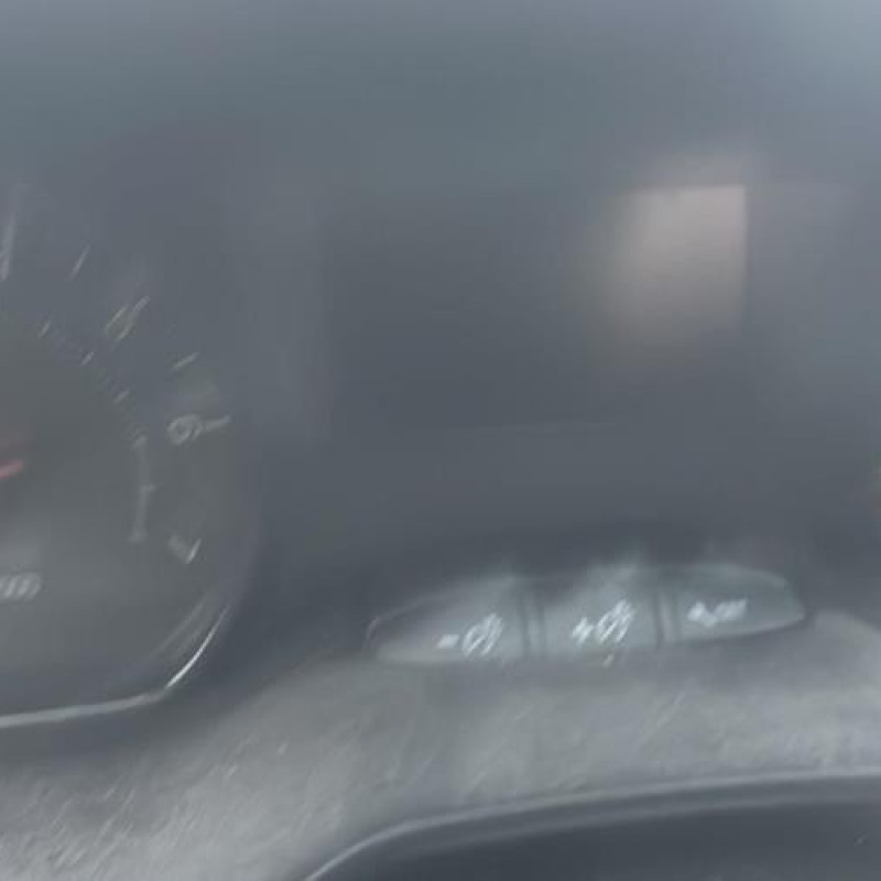 Attache ceinture arriere droit PEUGEOT 208 1 Photo n°11