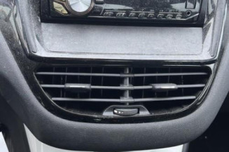 Pretensionneur de ceinture avant gauche PEUGEOT 208 1