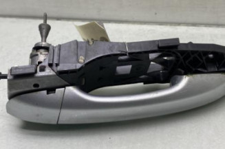 Poignee porte avant gauche VOLKSWAGEN POLO 6