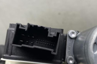 Leve vitre electrique avant droit VOLKSWAGEN POLO 6