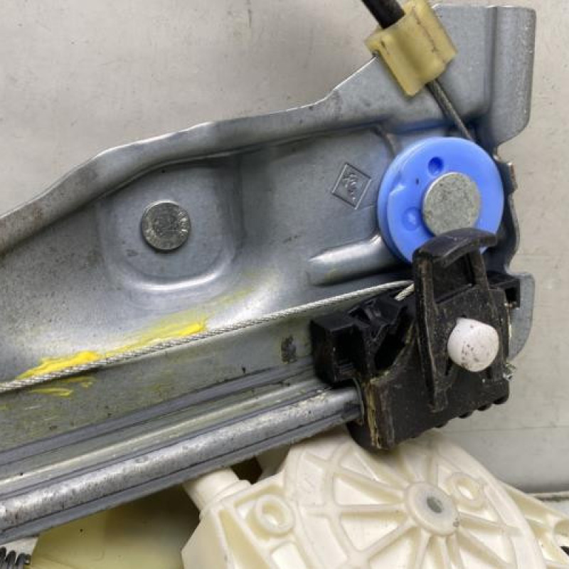 Leve vitre electrique arriere droit RENAULT LAGUNA 3 Photo n°3