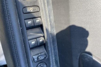 Serrure avant droit PEUGEOT 3008 1