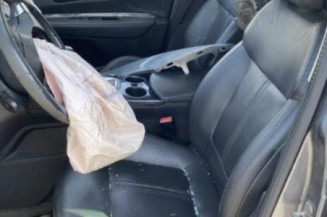 Serrure avant droit PEUGEOT 3008 1