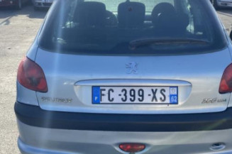 Serrure avant gauche PEUGEOT 206
