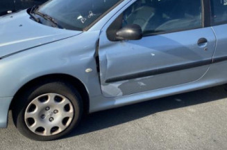 Serrure avant gauche PEUGEOT 206