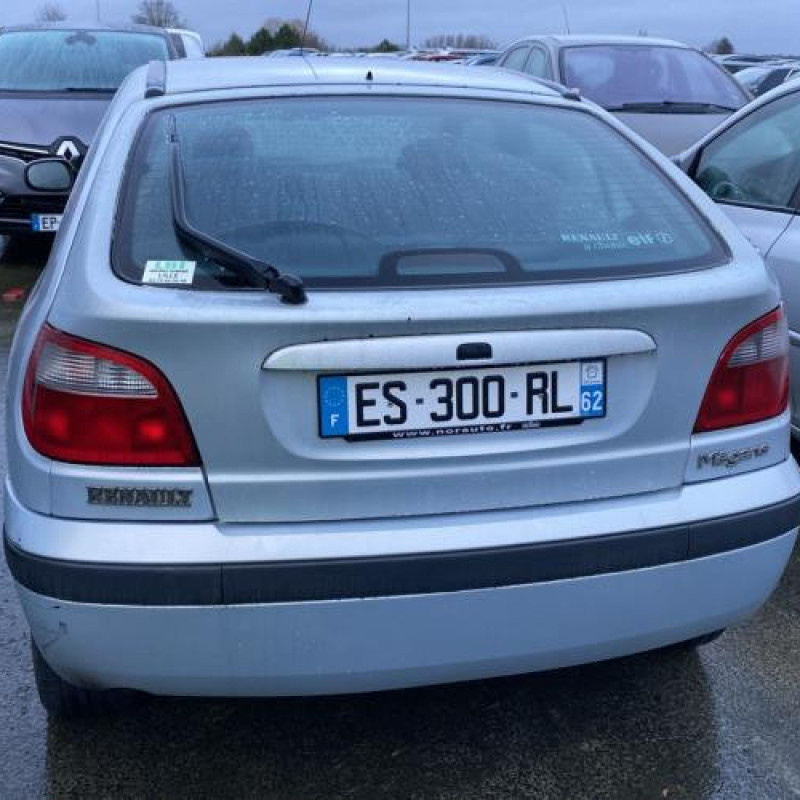 Moteur RENAULT MEGANE 1 Photo n°5