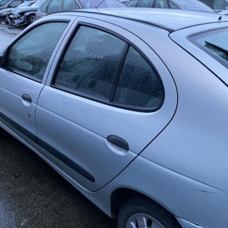 Moteur RENAULT MEGANE 1 Photo n°6