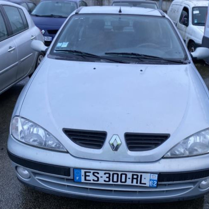Moteur RENAULT MEGANE 1 Photo n°7