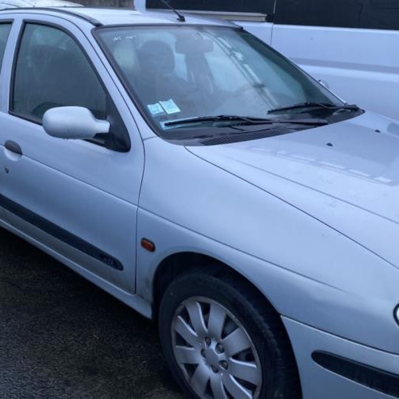 Moteur RENAULT MEGANE 1 Photo n°8