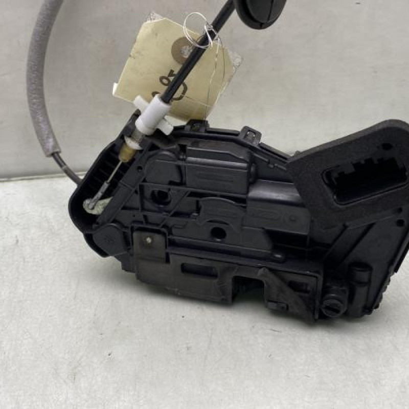 Serrure arriere droit VOLKSWAGEN POLO 6 Photo n°4