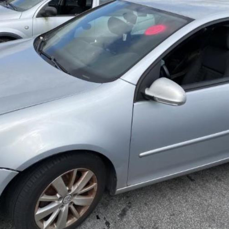 Feu arriere principal gauche (feux) VOLKSWAGEN GOLF 5 Photo n°12