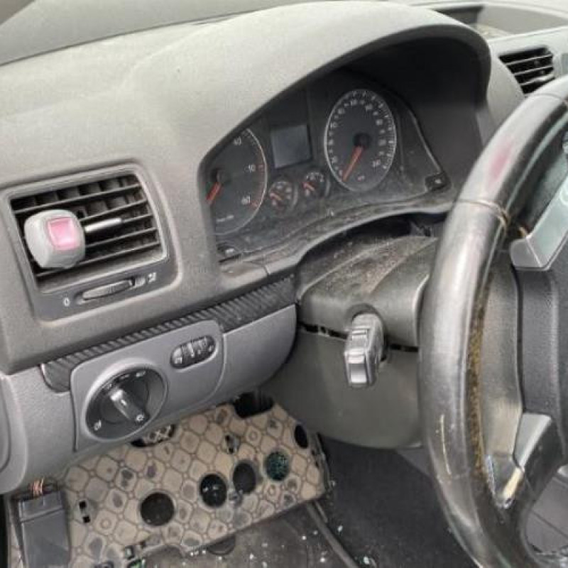 Feu arriere principal gauche (feux) VOLKSWAGEN GOLF 5 Photo n°16