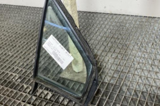Custode avant droit (porte) TOYOTA YARIS 3