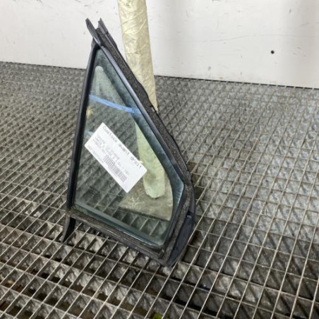 Custode avant droit (porte) TOYOTA YARIS 3