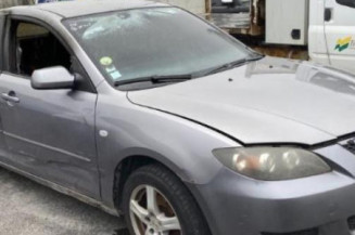 Feu arriere secondaire gauche (feux) MAZDA 3 1