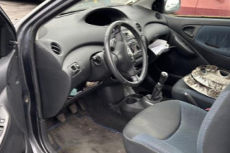 Retroviseur droit TOYOTA YARIS 1
