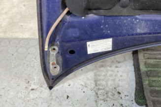 Capot TOYOTA YARIS 1