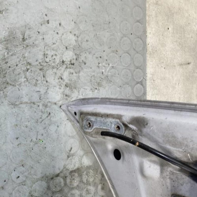 Capot TOYOTA YARIS 1 Photo n°7