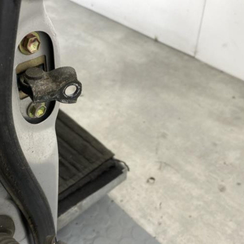 Porte avant droit TOYOTA YARIS 1 Photo n°7