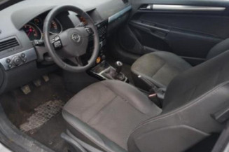 Vitre avant droit OPEL ASTRA H
