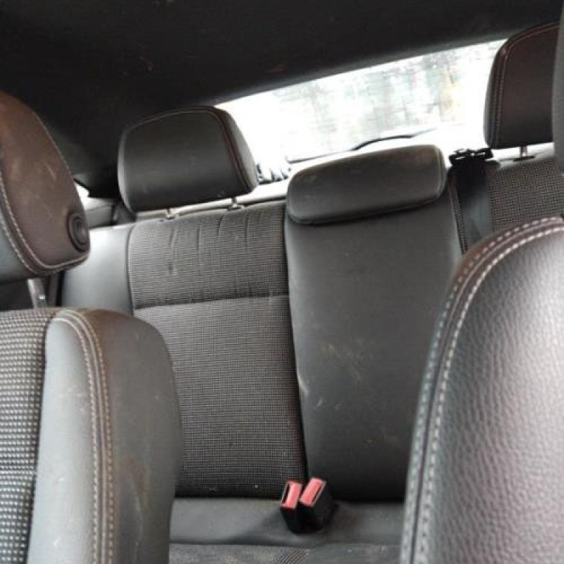 Vitre avant droit OPEL ASTRA H Photo n°13