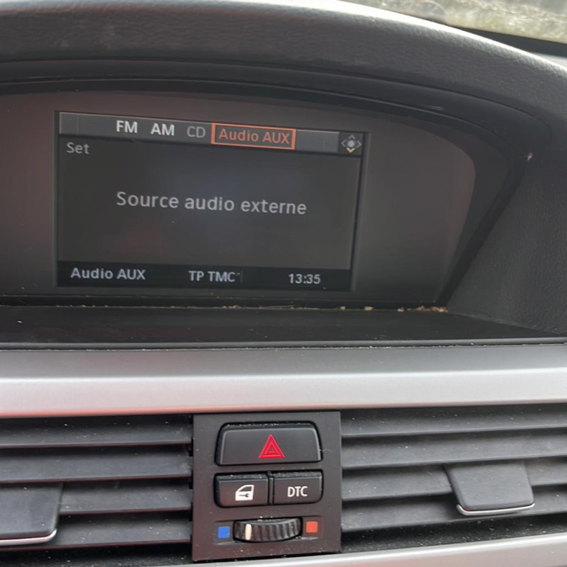 BMW SERIE 3 E90 PHASE 1 318d 2.0D - 16V TURBO Photo n°3