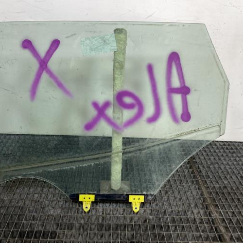 Vitre arriere droit RENAULT KADJAR Photo n°6