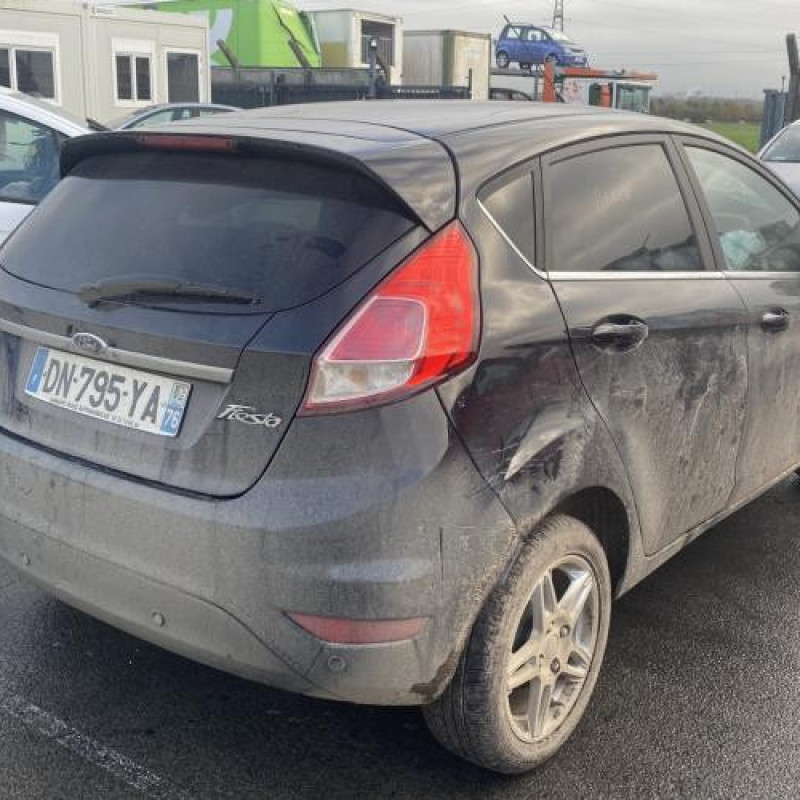 Feu arriere principal gauche (feux) FORD FIESTA 6 Photo n°6