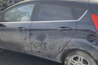 Feu arriere principal gauche (feux) FORD FIESTA 6