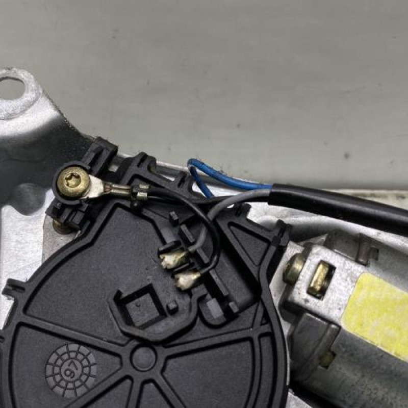 Moteur essuie glace arriere RENAULT MEGANE 1 Photo n°4