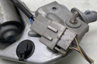 Moteur essuie glace arriere RENAULT MEGANE 1