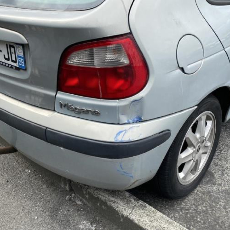 Moteur essuie glace arriere RENAULT MEGANE 1 Photo n°8