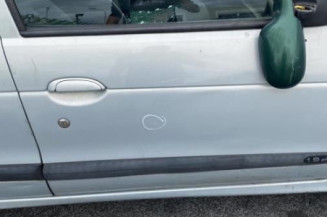 Moteur essuie glace arriere RENAULT MEGANE 1