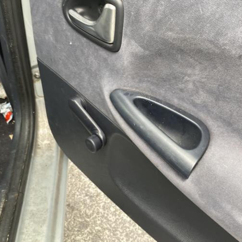 Moteur essuie glace arriere RENAULT MEGANE 1 Photo n°20