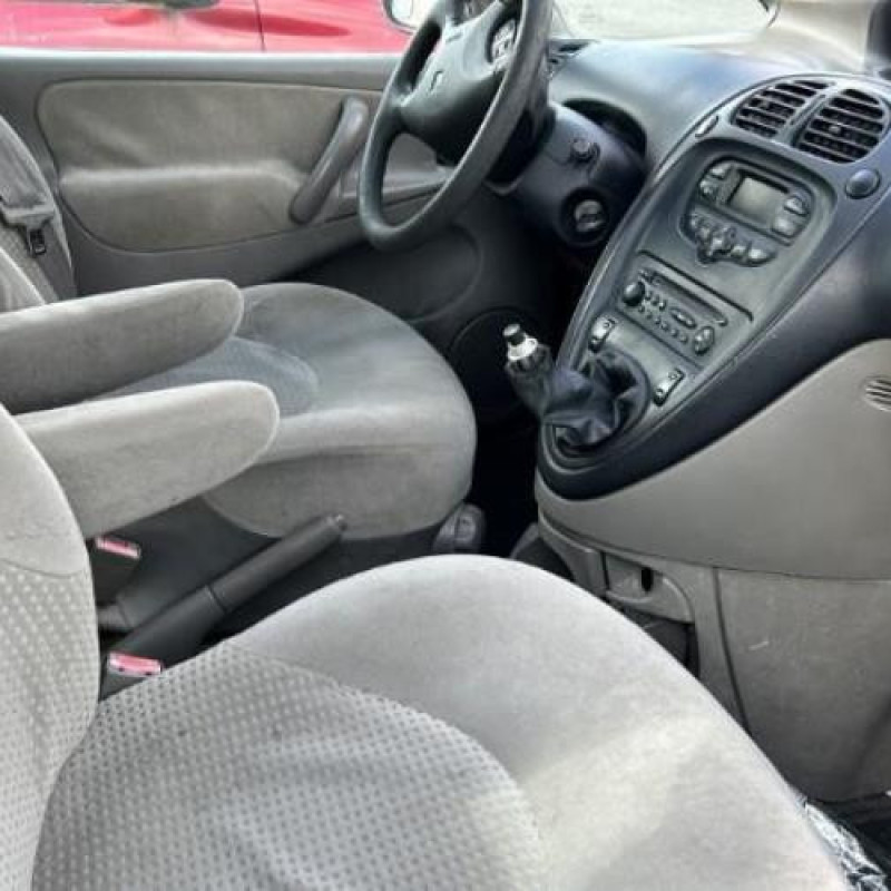 Optique avant principal gauche (feux)(phare) CITROEN XSARA PICASSO Photo n°15