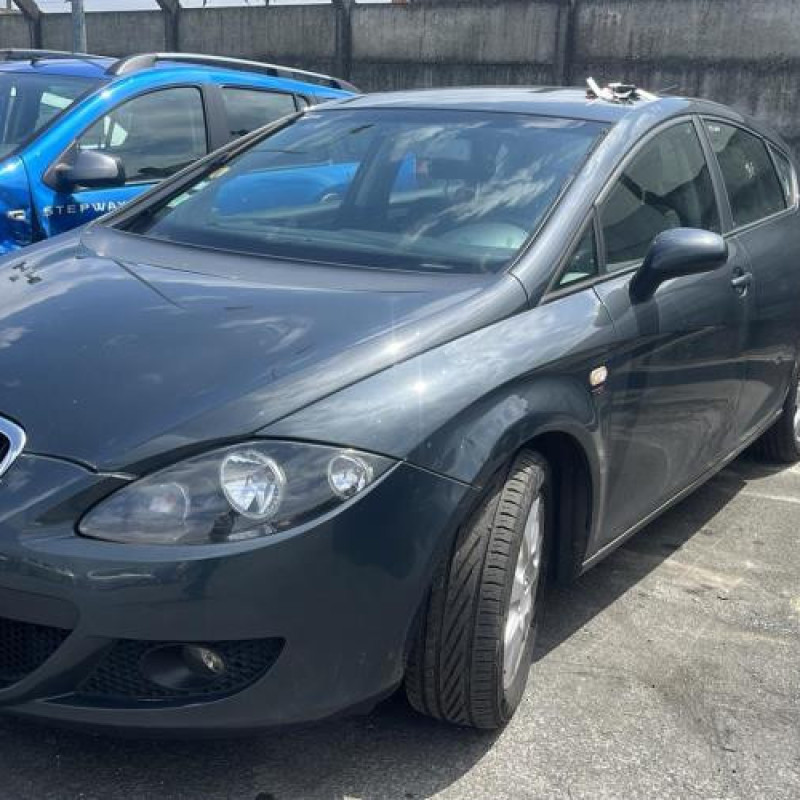 Moteur essuie glace avant droit SEAT LEON 2 Photo n°19