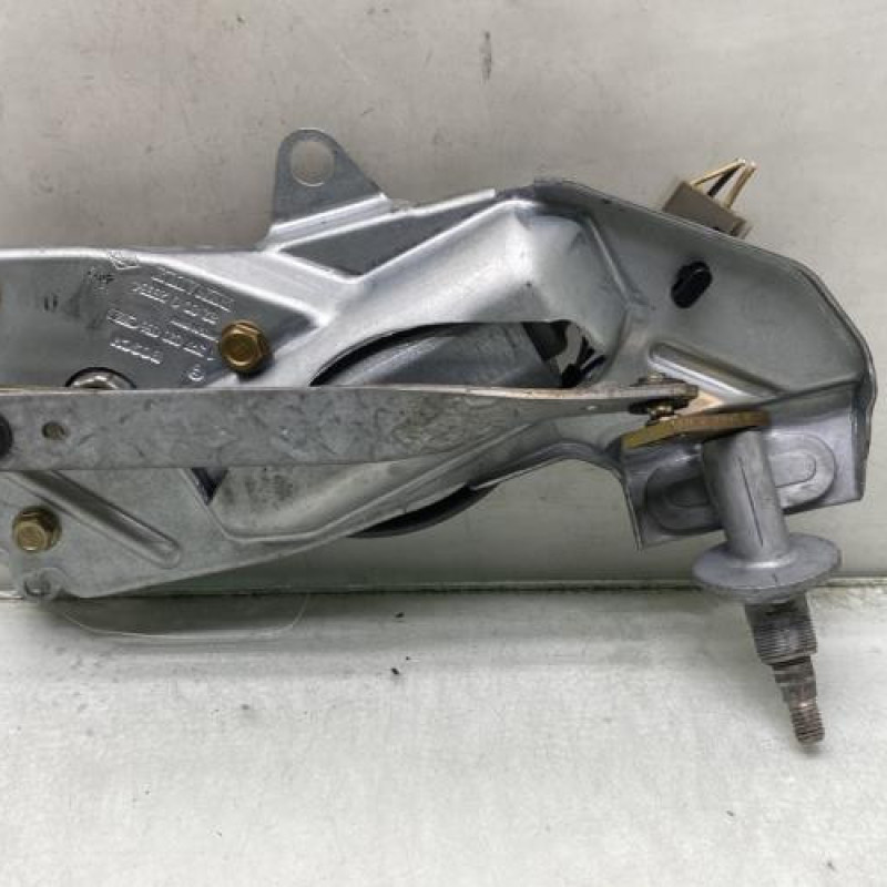 Moteur essuie glace arriere RENAULT MEGANE 1 Photo n°1