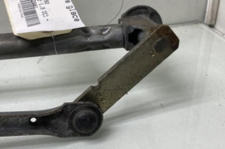 Moteur essuie glace avant RENAULT MEGANE 1