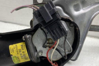 Moteur essuie glace avant RENAULT MEGANE 1