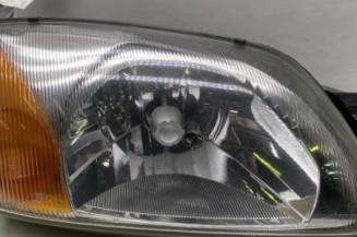 Optique avant principal droit (feux)(phare) FORD FIESTA 4 Photo n°1