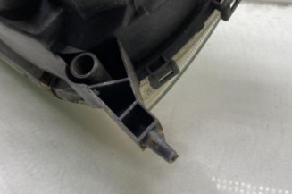Optique avant principal droit (feux)(phare) FORD FIESTA 4