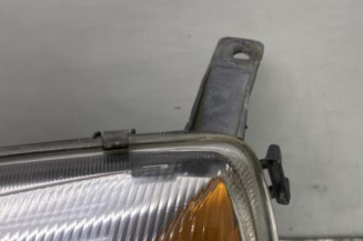 Optique avant principal gauche (feux)(phare) FORD FIESTA 4