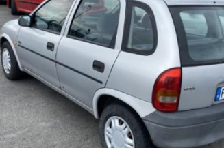 Feu arriere principal gauche (feux) OPEL CORSA B