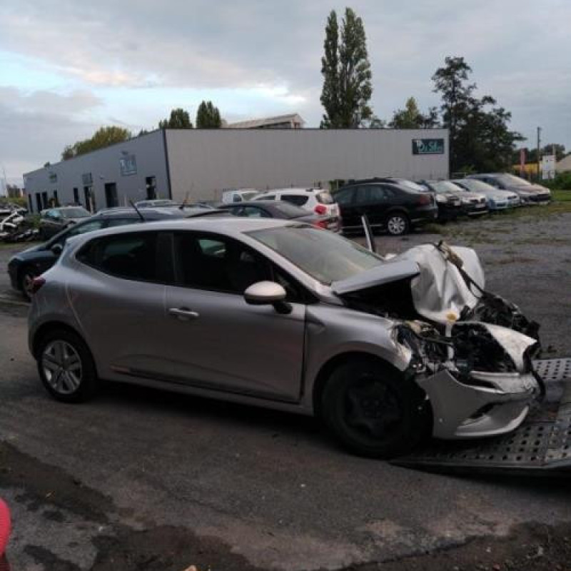 Feu arriere secondaire gauche (feux) RENAULT CLIO 5 Photo n°4