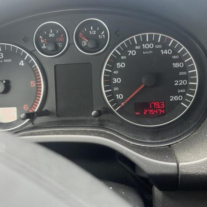 Moteur AUDI A3 2 Photo n°15