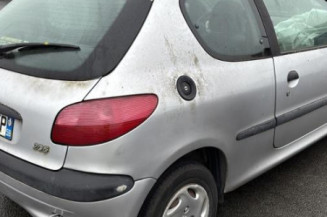 Pare choc avant PEUGEOT 206